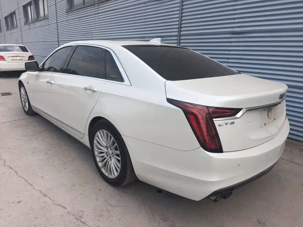 Cadillac CT6 — миниатюра 5