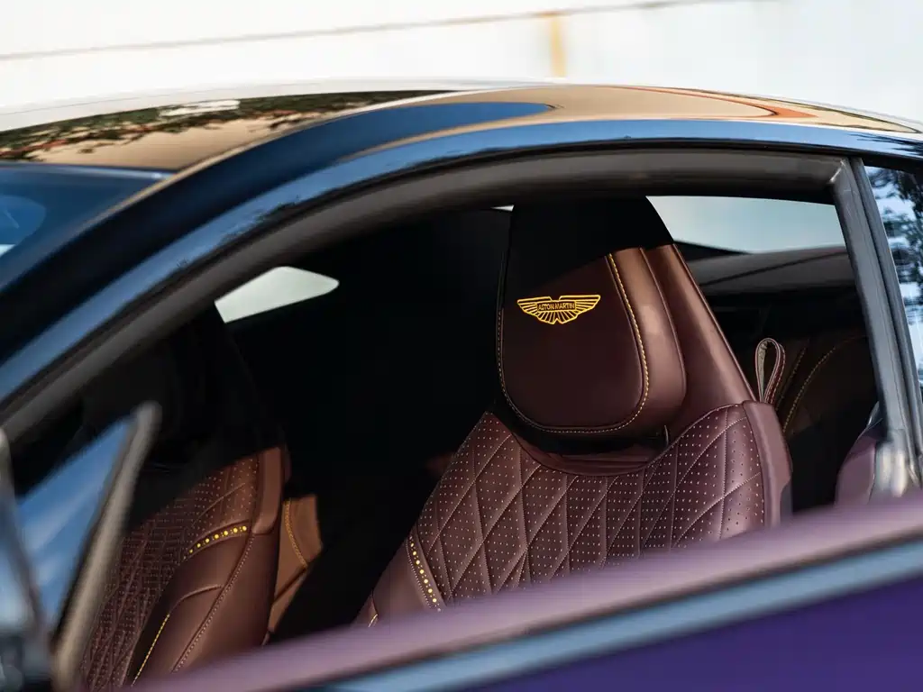 Aston Martin DB12 — миниатюра 16