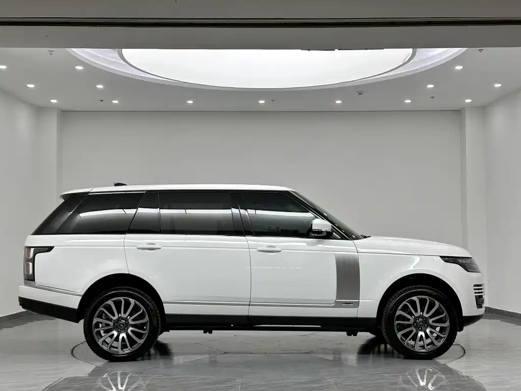 Land Rover Range Rover — миниатюра 4