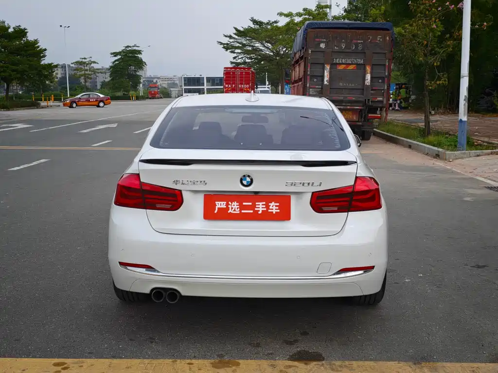 BMW 3 Series — миниатюра 4