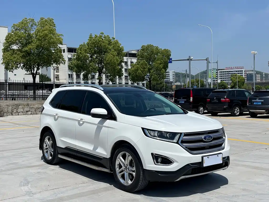 Ford Edge — миниатюра 3