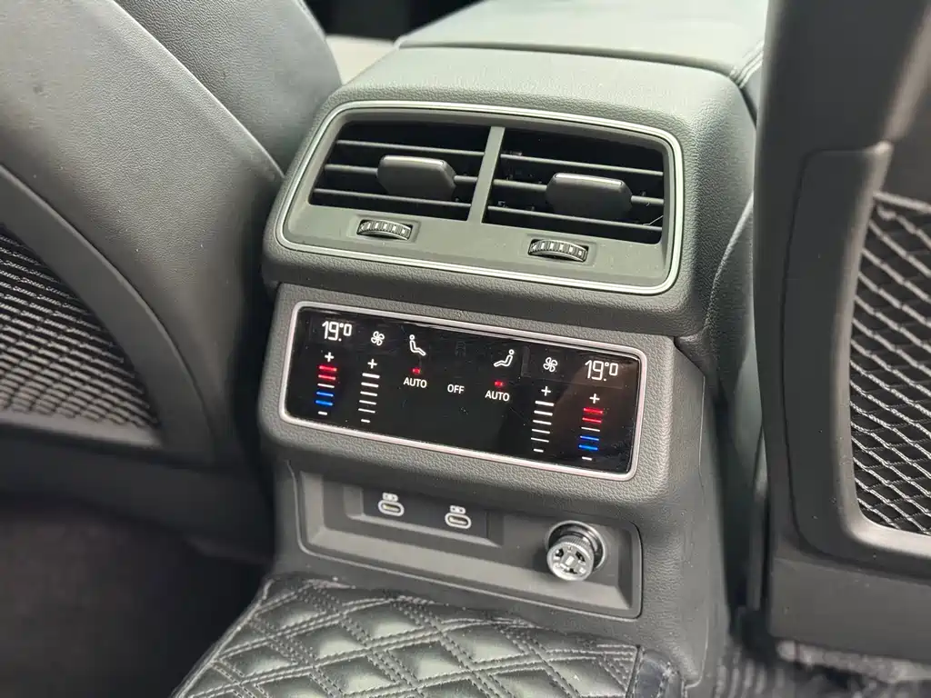 Audi A6L — миниатюра 11