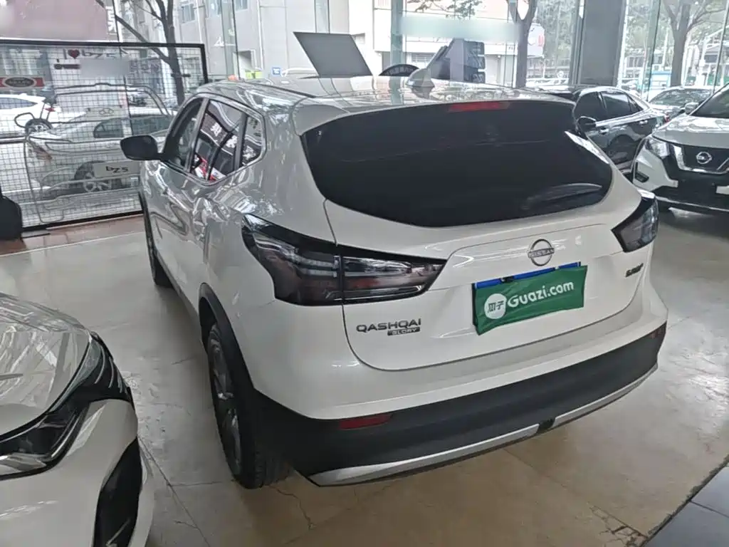 Nissan Qashqai — миниатюра 5
