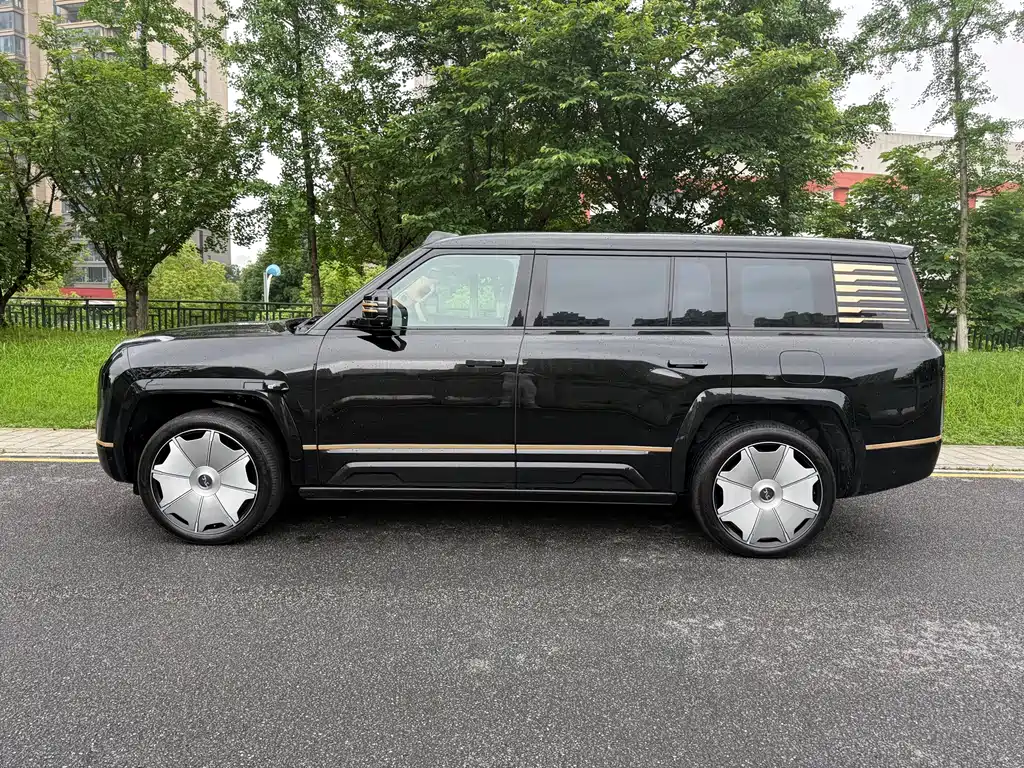 Yangwang U8 L