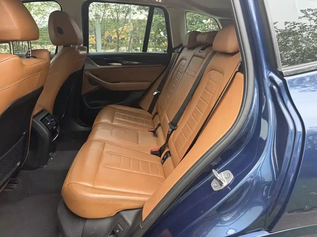 BMW X3 — миниатюра 11