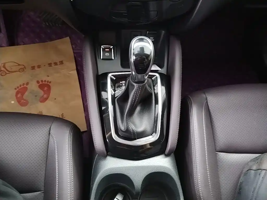 Nissan Qashqai — миниатюра 14