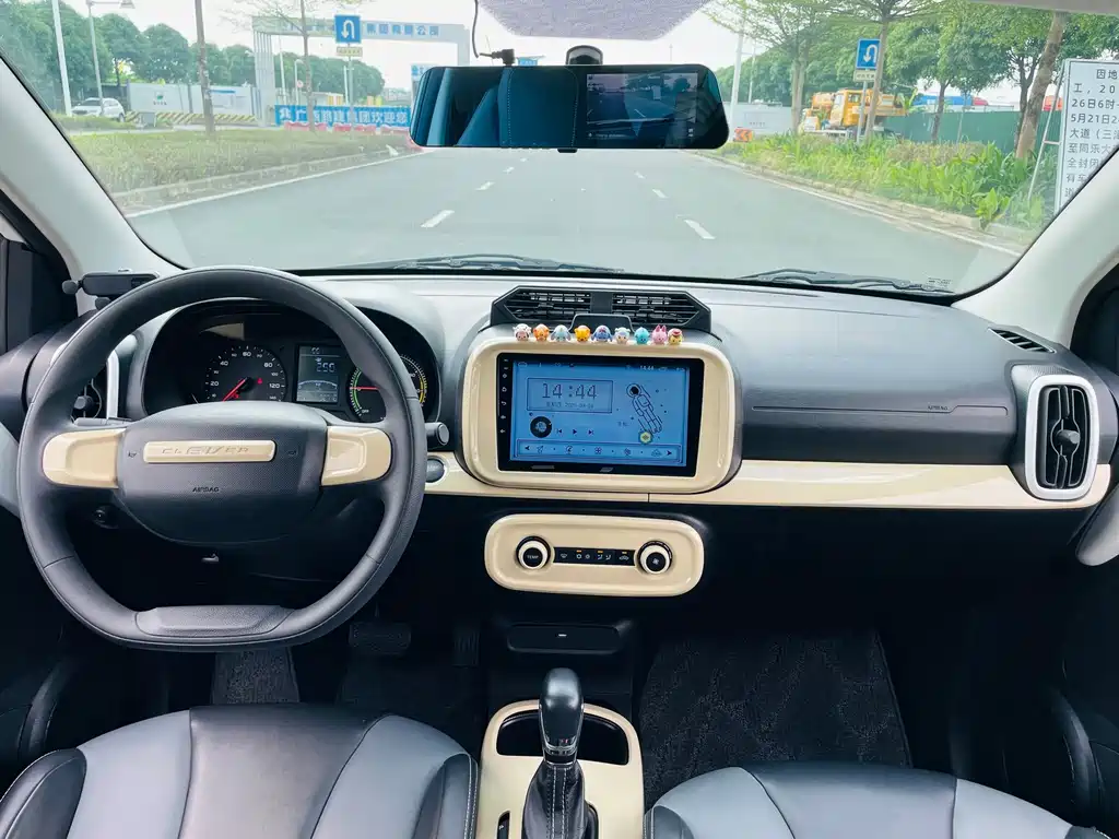 Roewe Clever — миниатюра 20