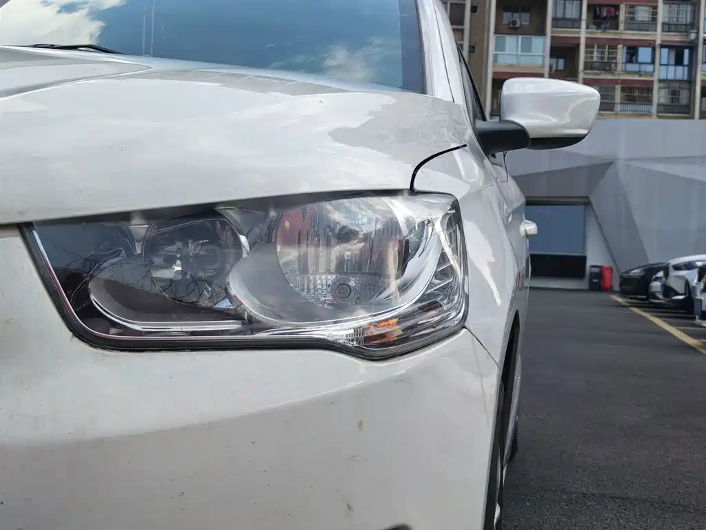 Citroen Elysee — миниатюра 19