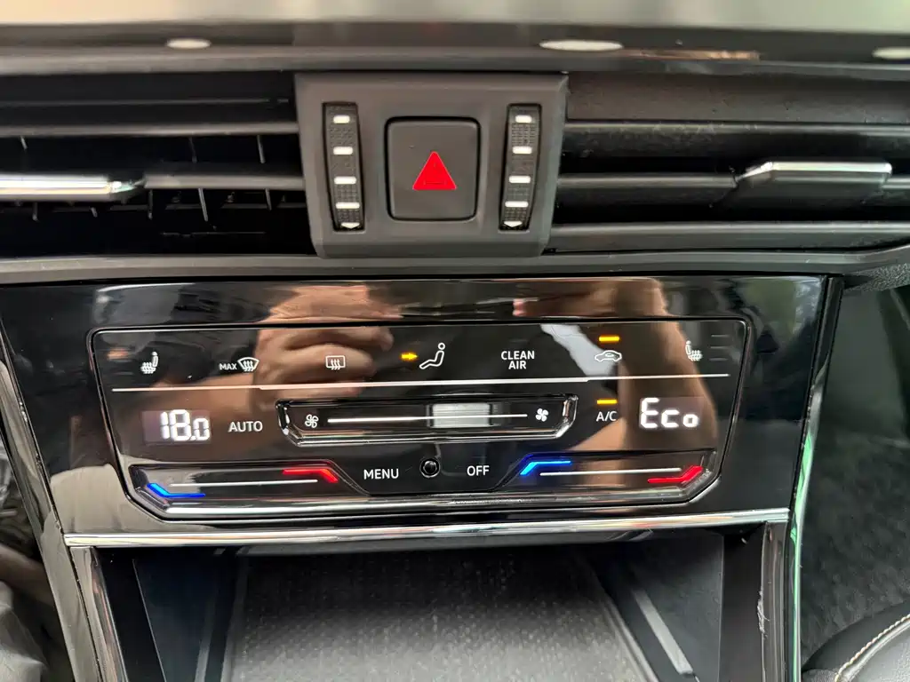 Volkswagen Passat PHEV — миниатюра 17