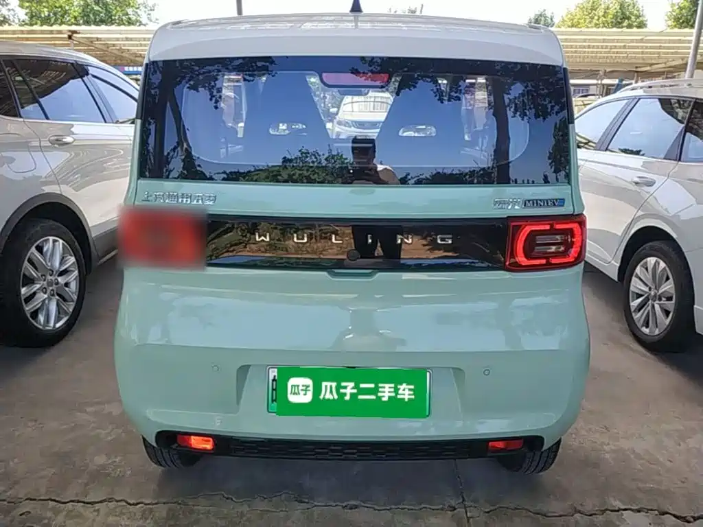 Wuling MINIEV — миниатюра 6