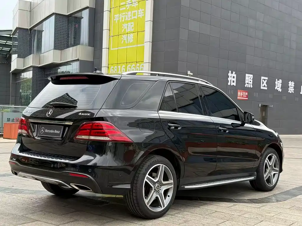Mercedes-Benz GLE (Import) — миниатюра 31