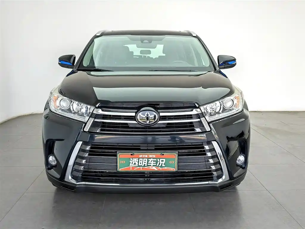 Toyota Highlander 2018 2.0T Luxury 7 мест V