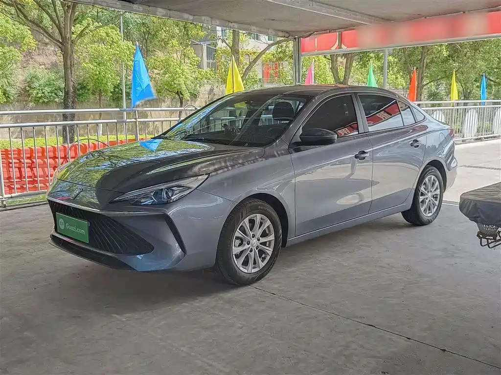 Купить Roewe i5