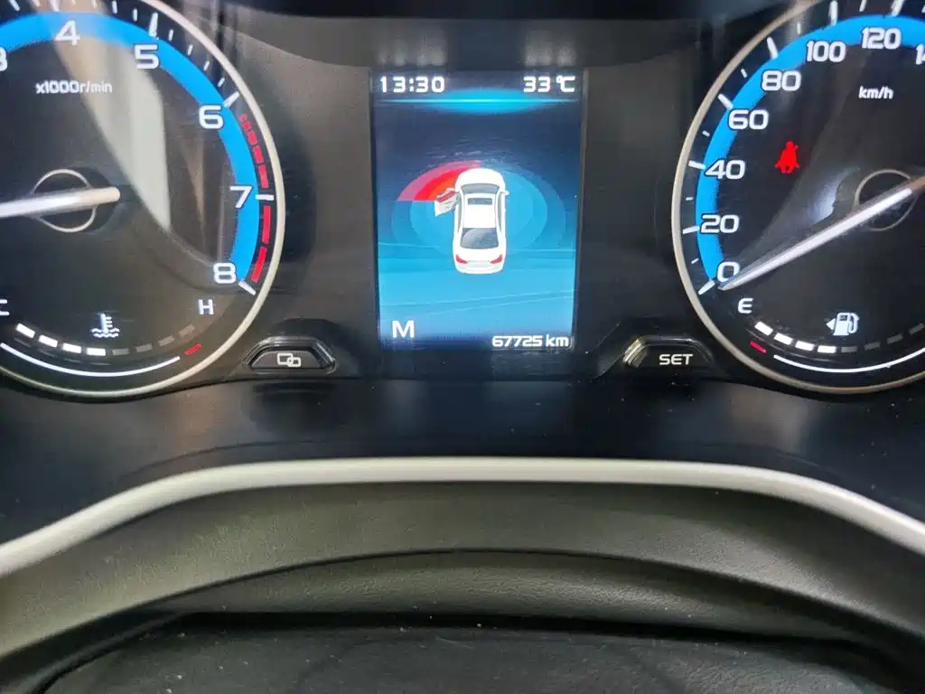 Geely Emgrand — миниатюра 13