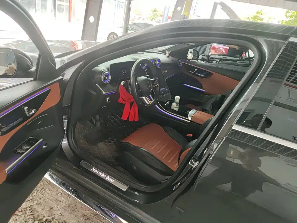 Mercedes-Benz C-Class — миниатюра 8