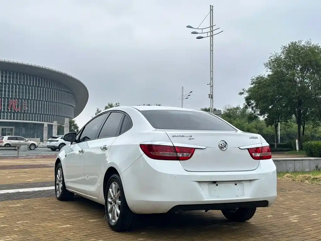 Buick Excelle — миниатюра 6