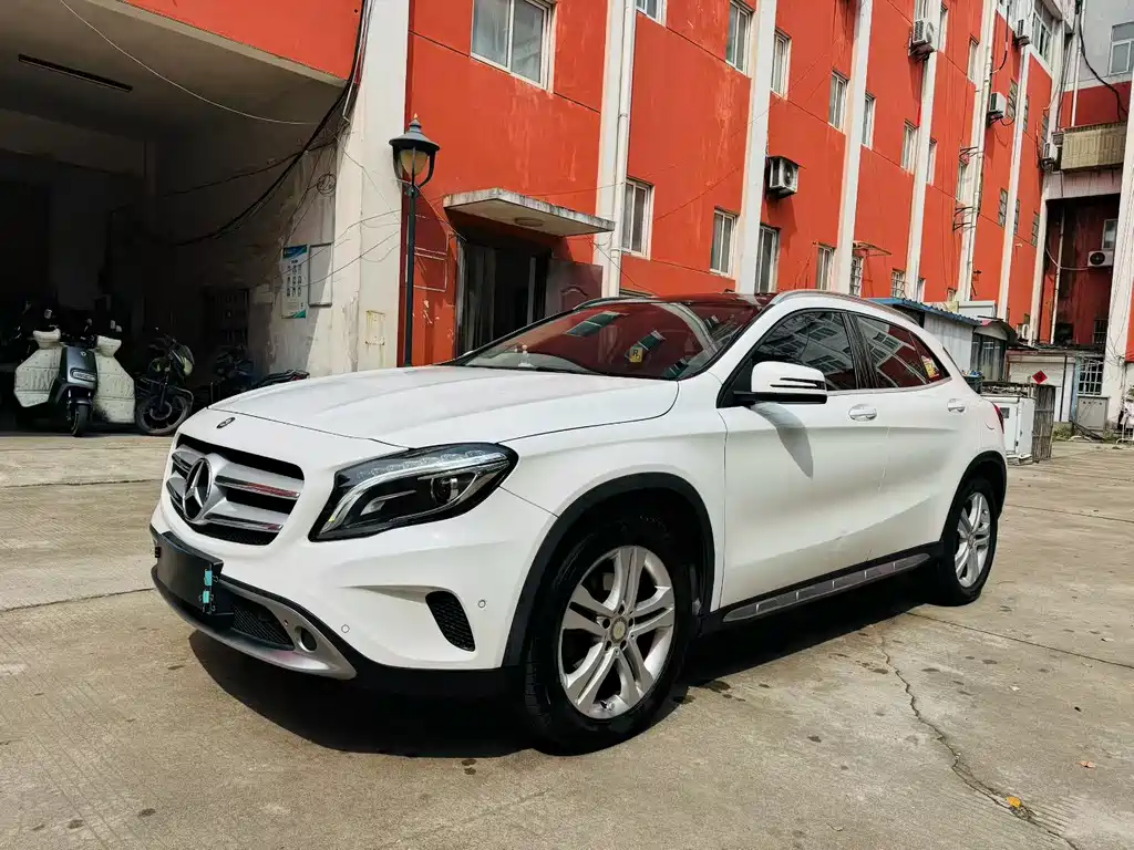 Mercedes-Benz GLA 2016