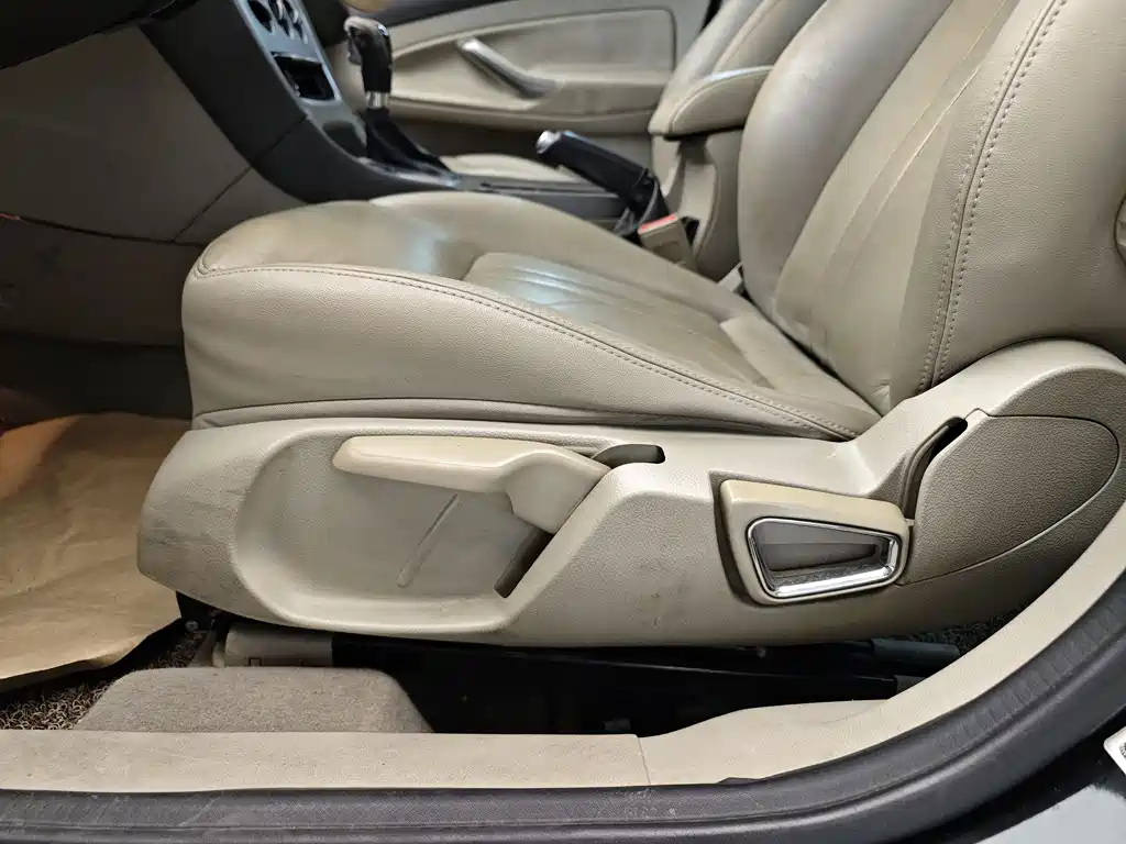 Ford Mondeo - 2011 2.3L Fashion