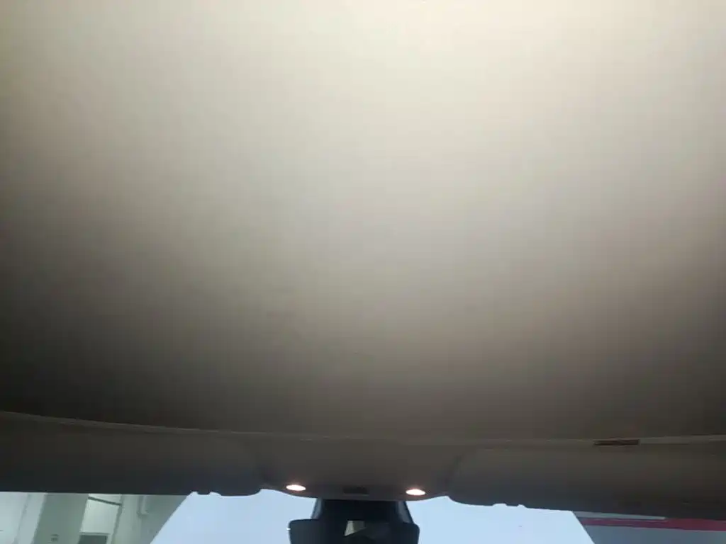 Tesla Model 3 — миниатюра 18
