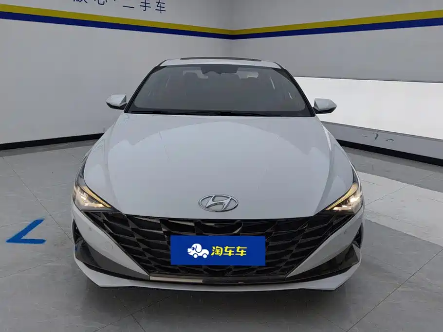 Hyundai Elantra — миниатюра 2