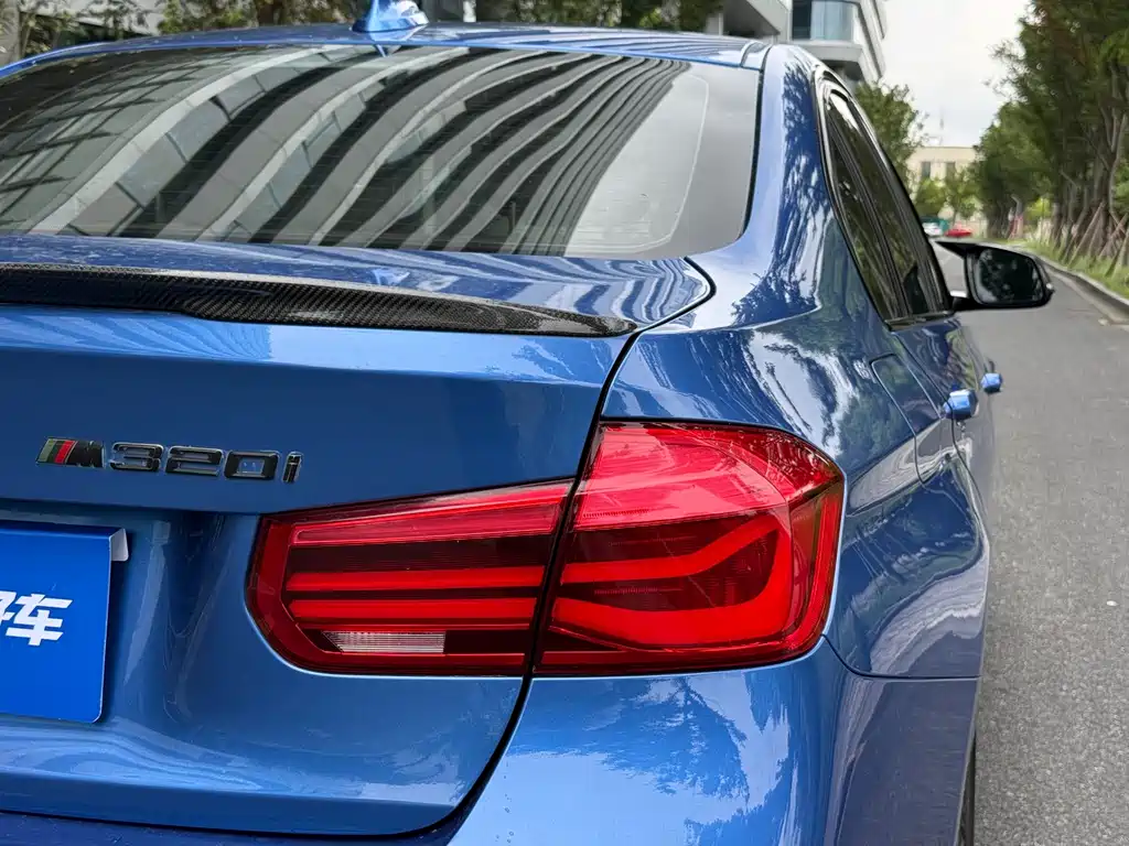 BMW 3 Series — миниатюра 21