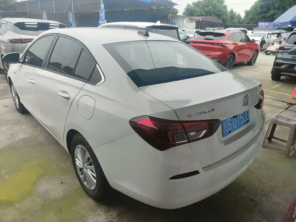 Buick Excelle — миниатюра 13