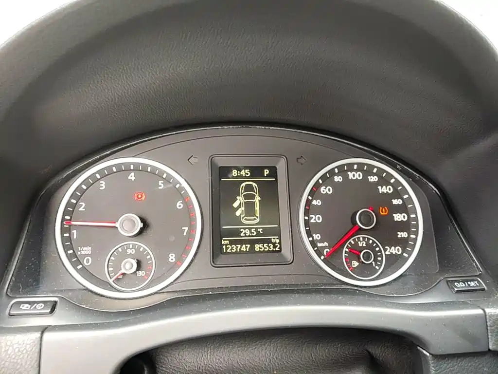 Volkswagen Tiguan — миниатюра 12