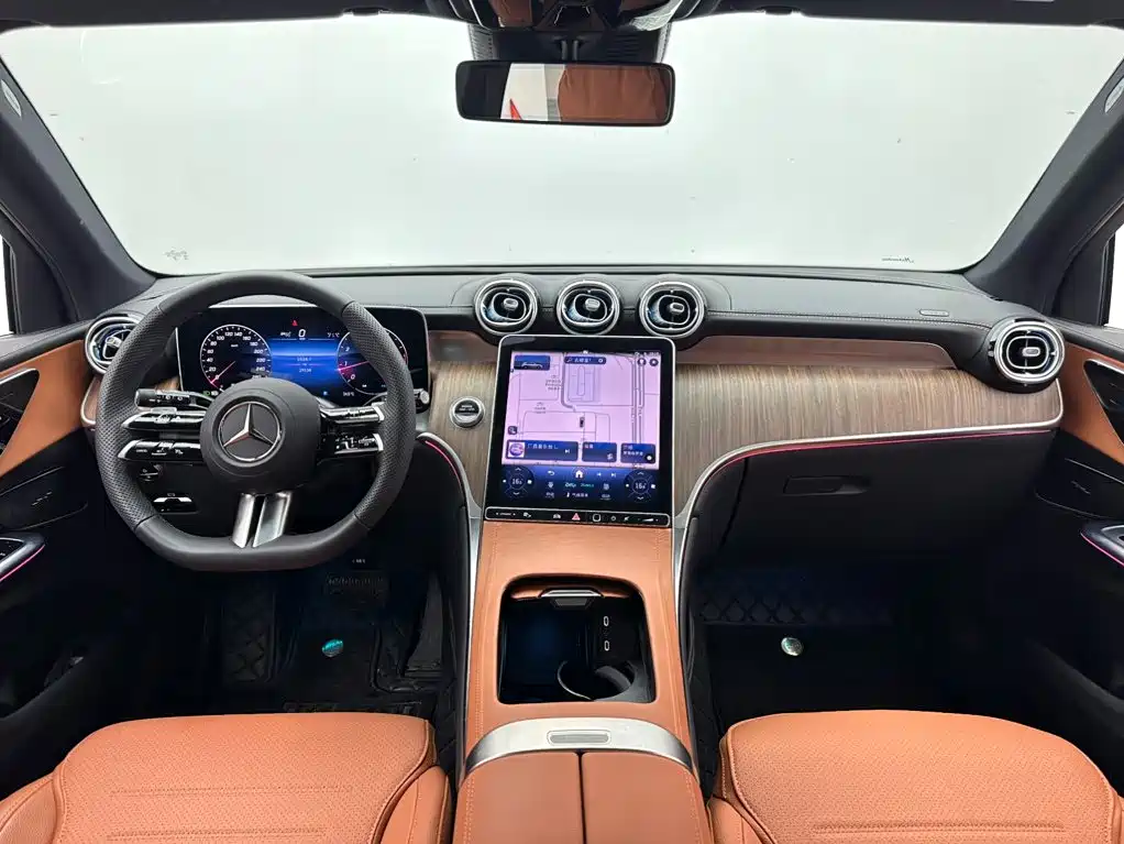 Mercedes-Benz GLC — миниатюра 10