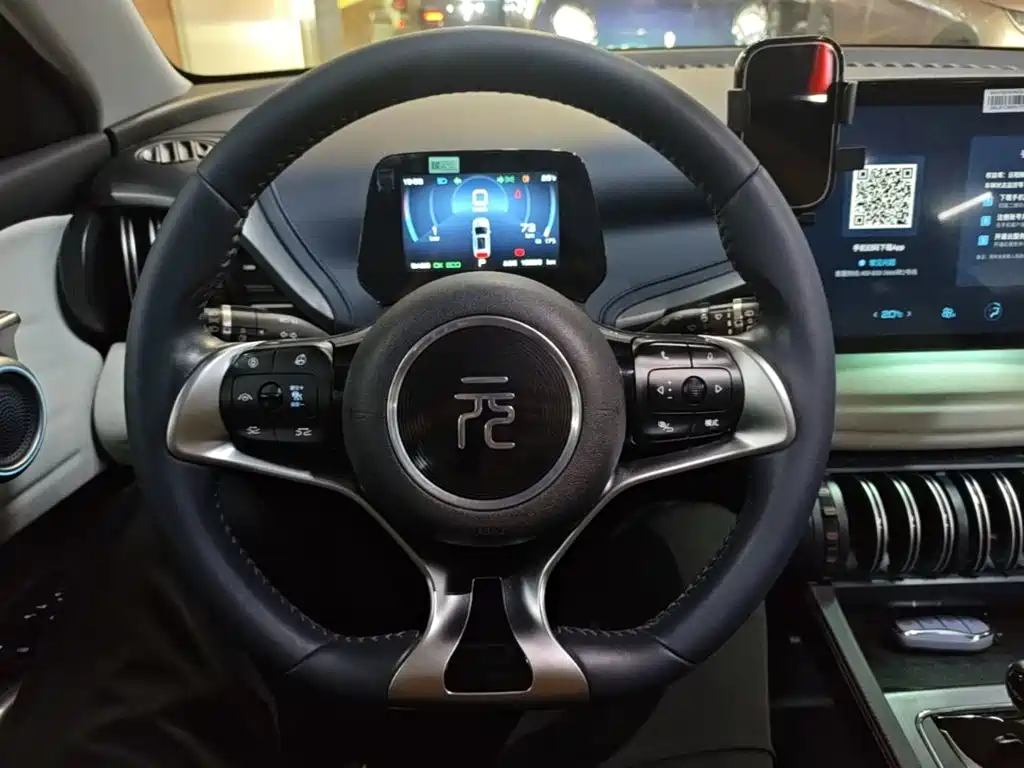BYD Yuan Plus — миниатюра 11