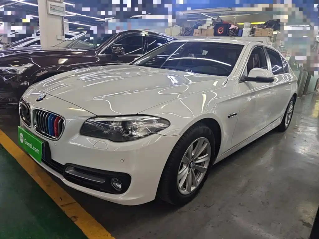 BMW 5 Series — миниатюра 2