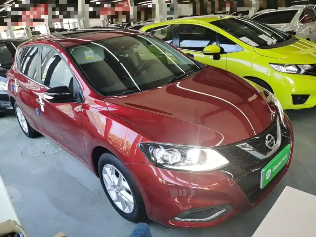 Nissan Tiida — миниатюра 4
