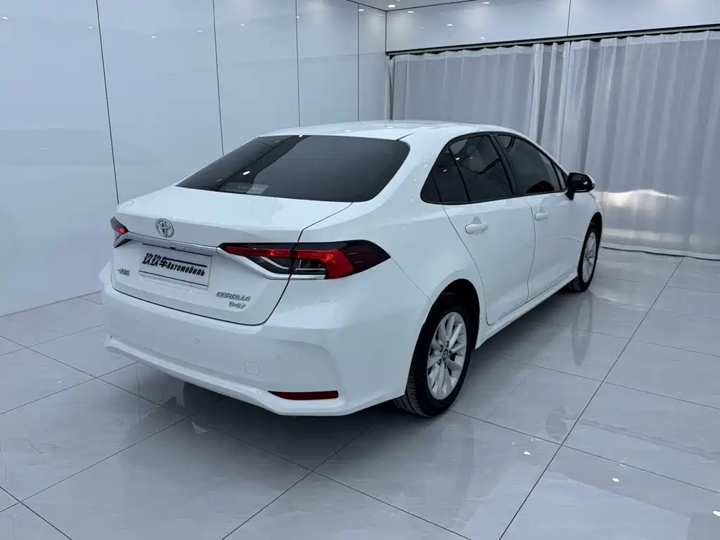 Toyota Corolla — миниатюра 4