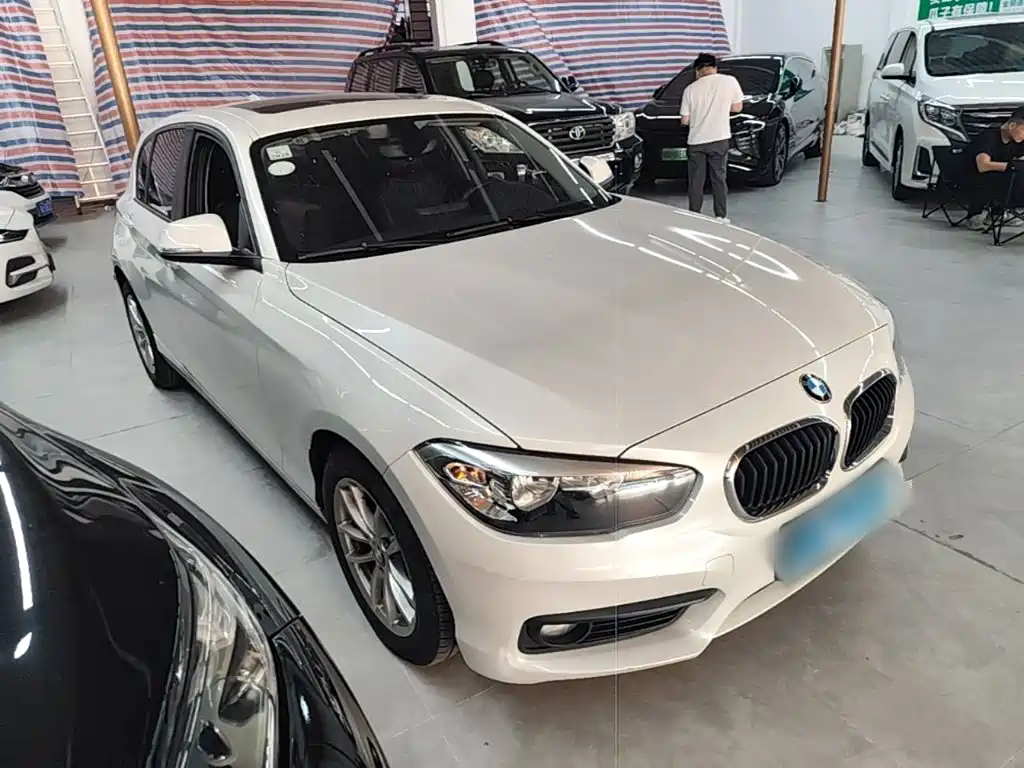 BMW 1 Series (Import) — миниатюра 4