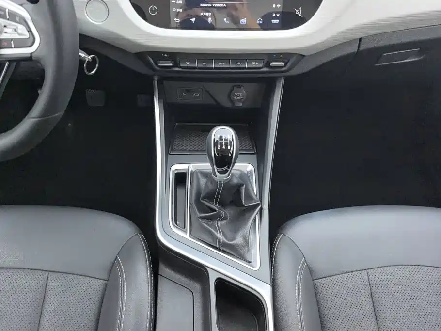 Geely Vision X3 — миниатюра 16