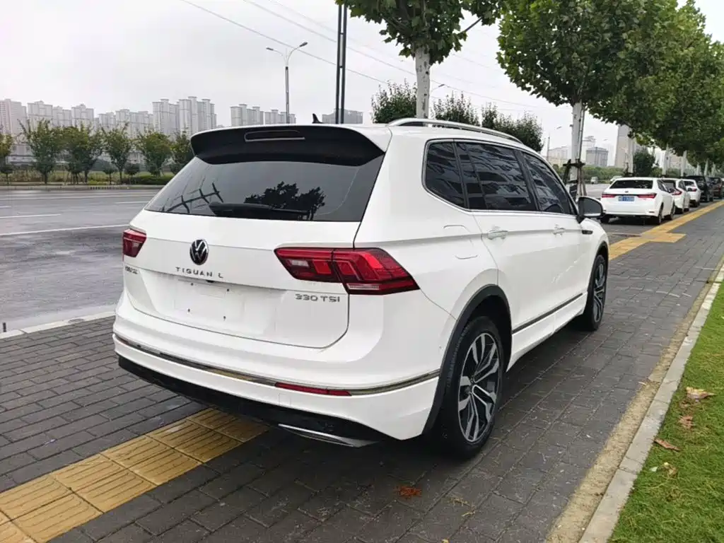 Volkswagen Tiguan L — миниатюра 7