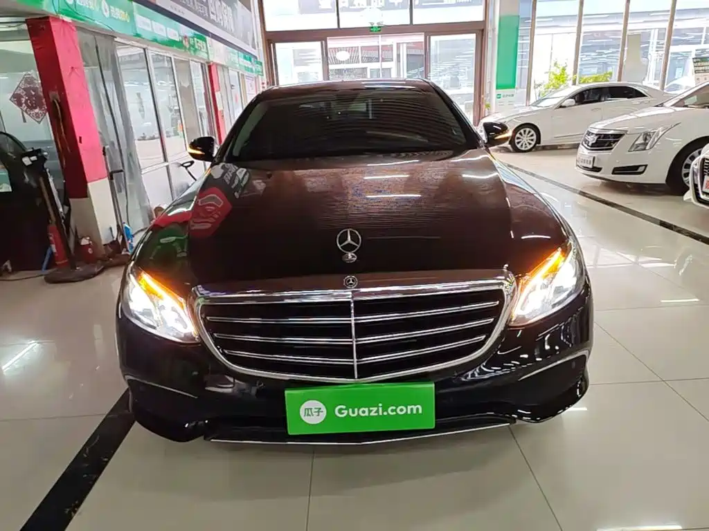 Mercedes-Benz E-Class — миниатюра 3
