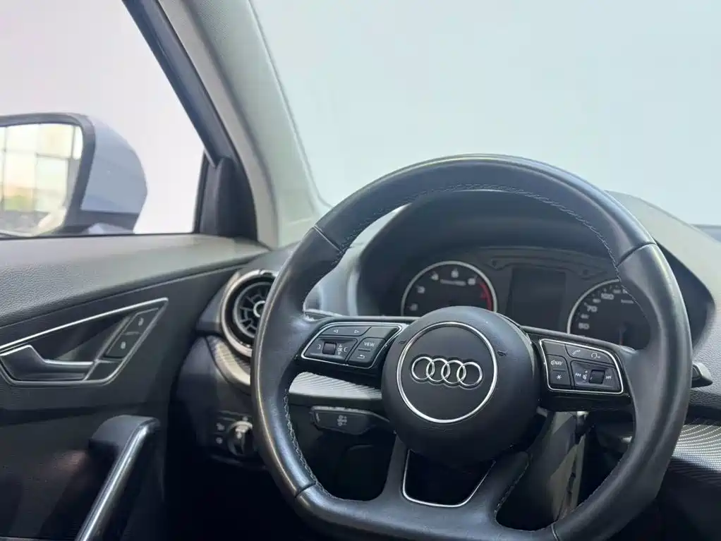 Audi Q2L — миниатюра 9
