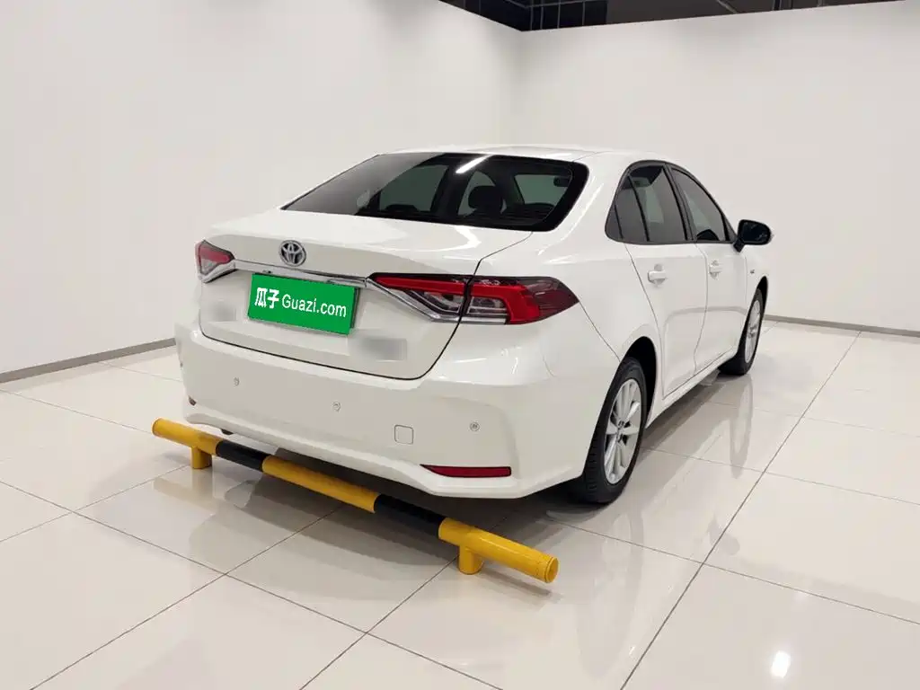 Toyota Corolla — миниатюра 6
