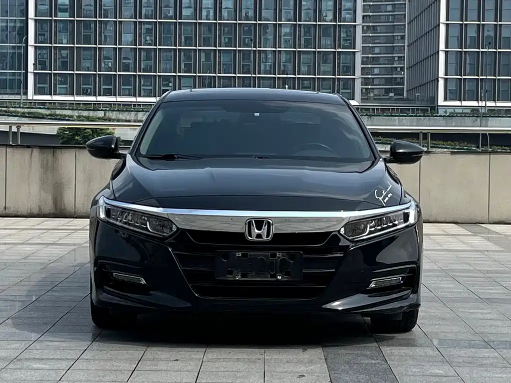 Honda Accord 2018 260TURBO Elite V