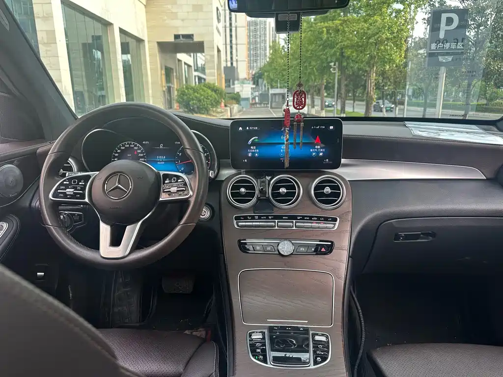 Mercedes-Benz GLC — миниатюра 9