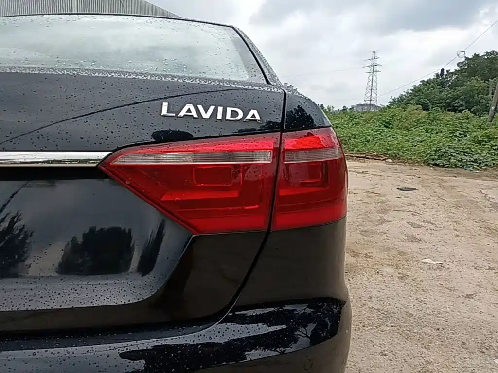 Volkswagen Lavida — миниатюра 8