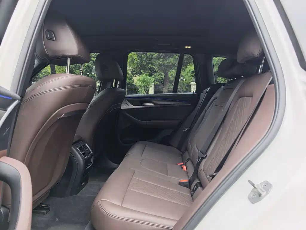 BMW X3 — миниатюра 9