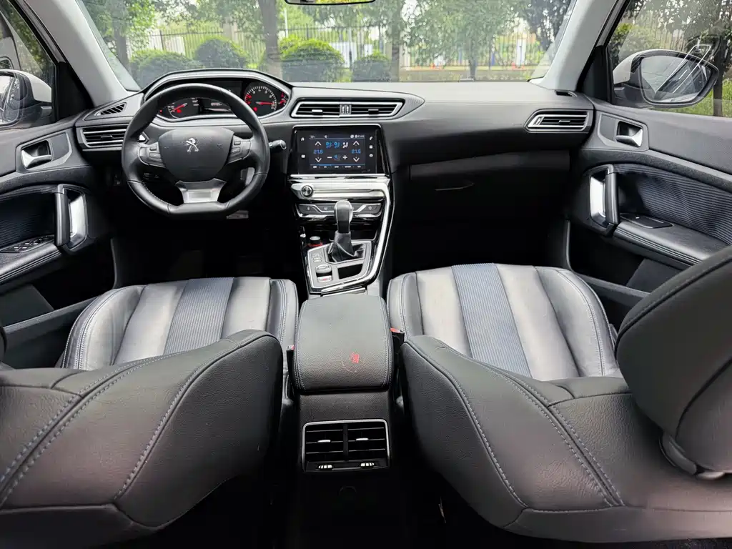 Peugeot 308 — миниатюра 16