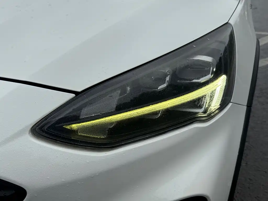 Ford Focus Active — миниатюра 11