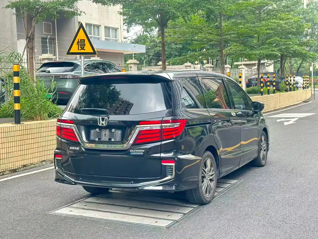 Honda Elysion 2019 2.0L Luxury