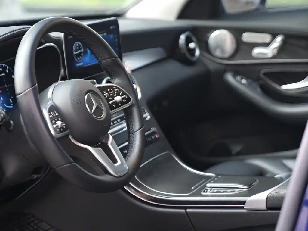 Mercedes-Benz C-Class — миниатюра 9