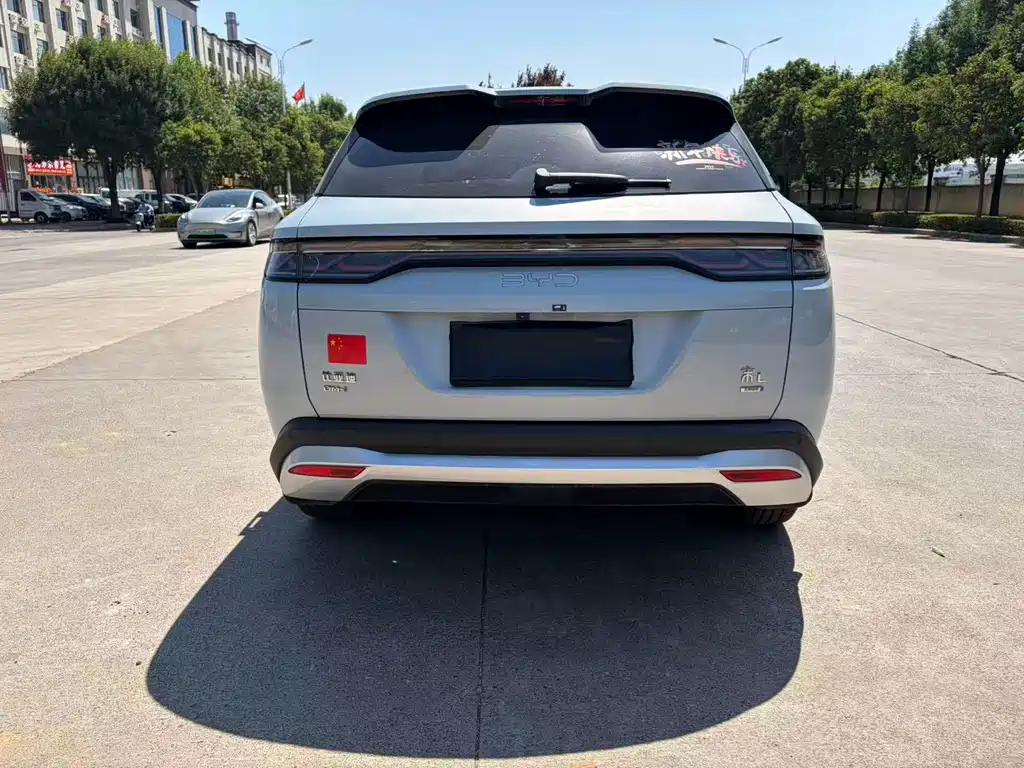 BYD L DM-i — миниатюра 8