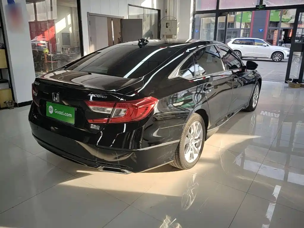Honda Accord — миниатюра 7