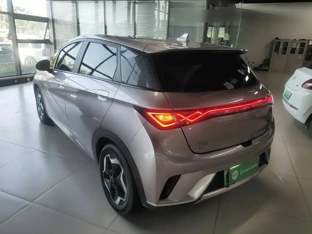 BYD Dolphin — миниатюра 5