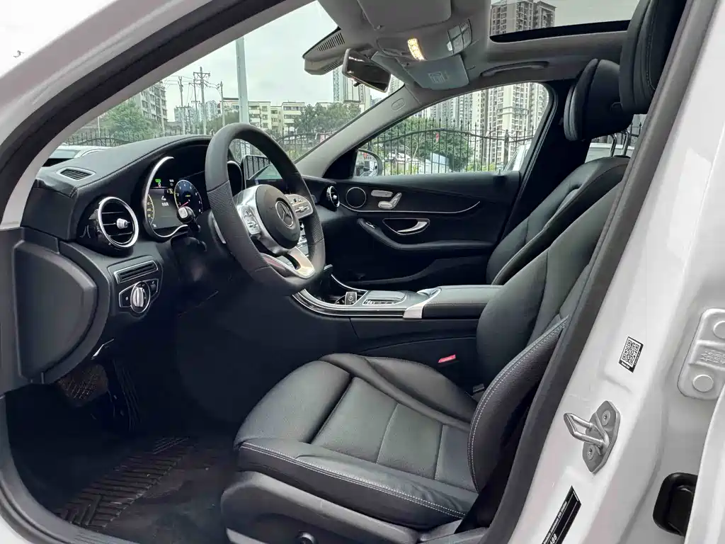 Mercedes-Benz C-Class — миниатюра 10